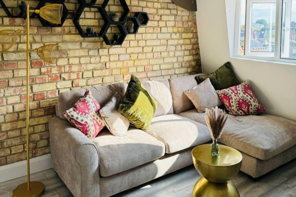 Stylish Two-Story London Retreat Leilighet Eksteriør bilde