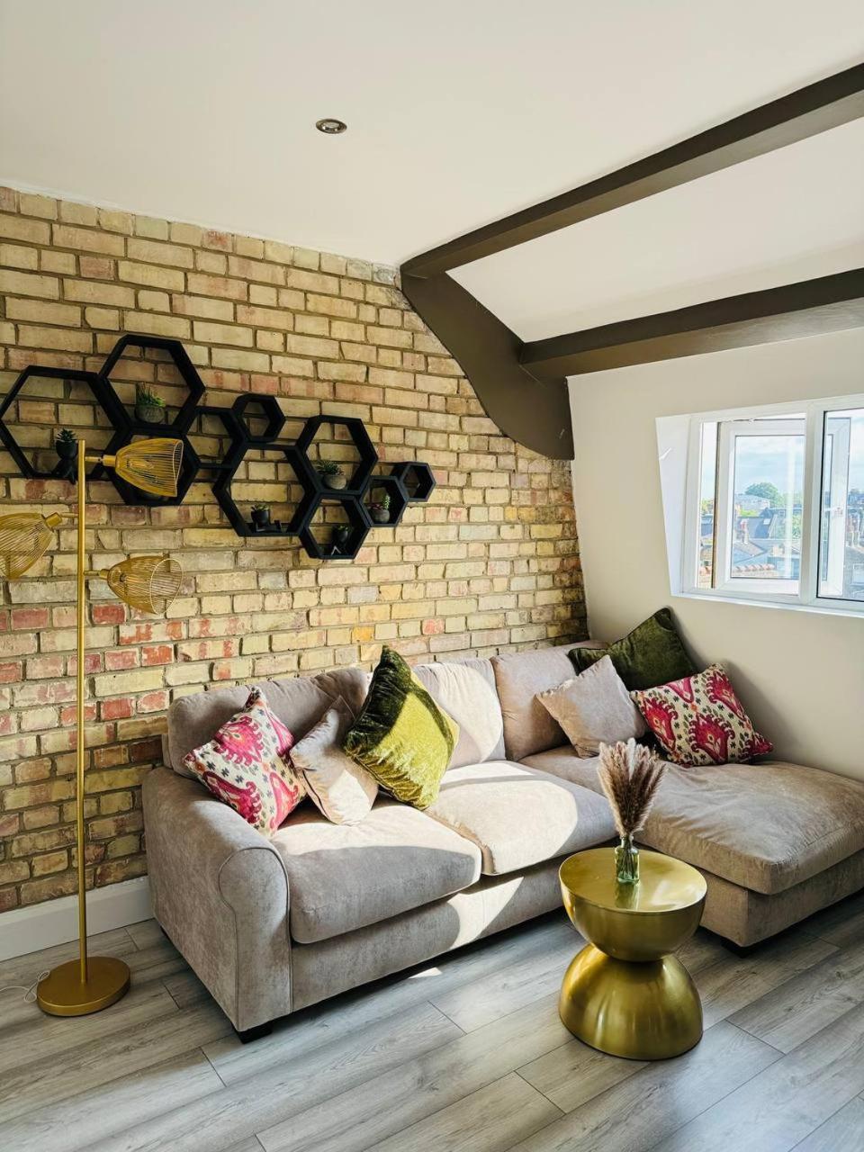 Stylish Two-Story London Retreat Leilighet Eksteriør bilde